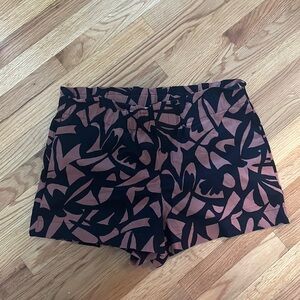 Linen blend high wasted paper bag shorts. Size XL.  Never worn.